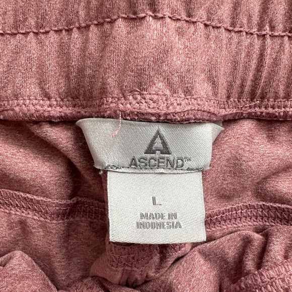 Ascend sweats size L - Picture 3 of 3